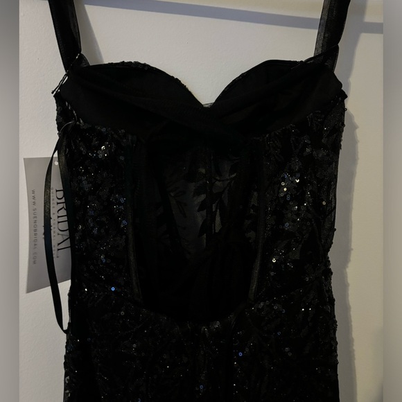 Mini Black sparkly Sequin party dress with corset and cross tie back (backless) - Picture 4 of 11